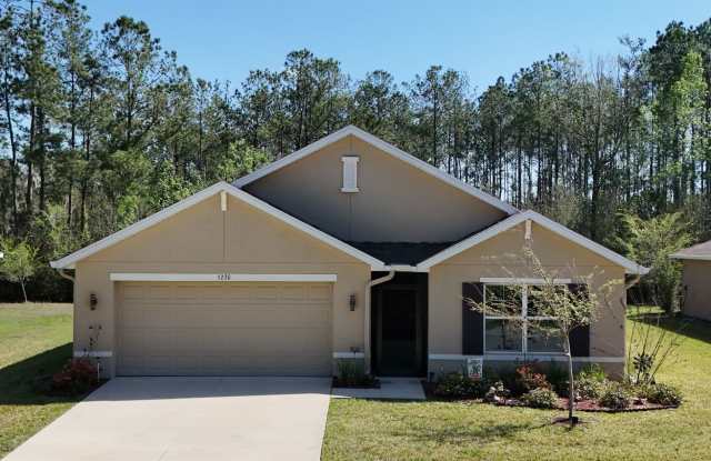 Beautiful 4 Bedroom Home in Gated Golf Course Community