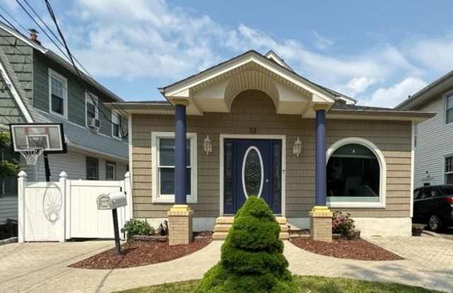 33 Fairmount Ave