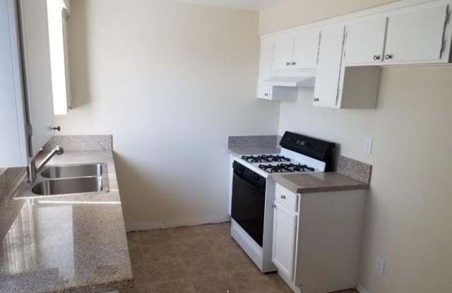 Photo of 4342 West 130th St