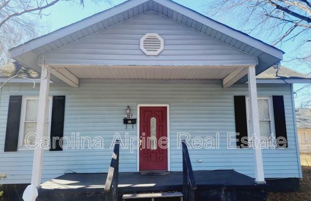 107 Miller St