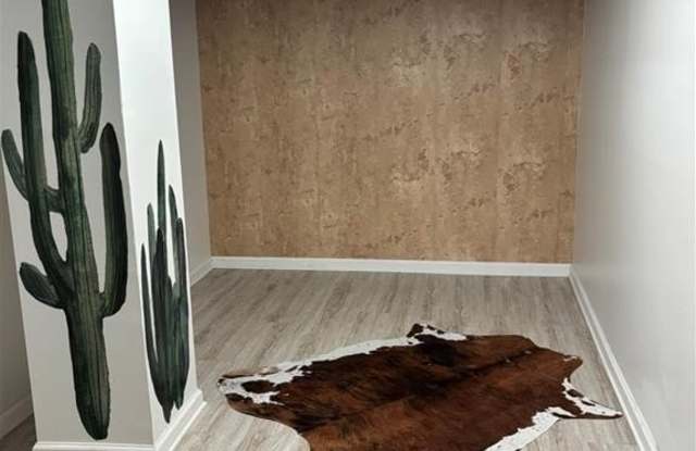 2352 Englewood Drive