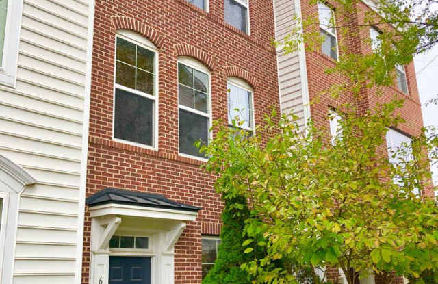 604 Ava Cir NE - 604 Ava Circle Northeast, Washington, DC 20017