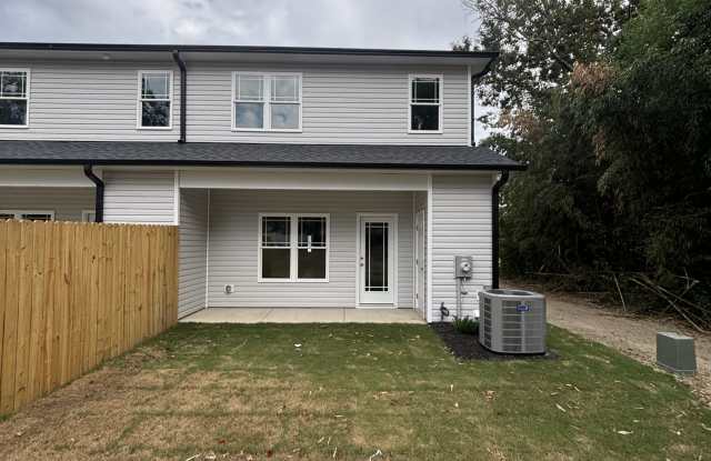 606 South Blackmon Street