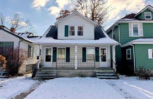 Photo of 36 E Bernhard Avenue