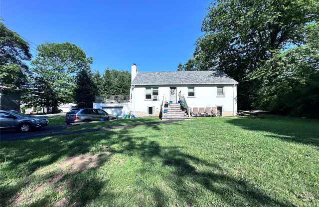 48 Medway Avenue