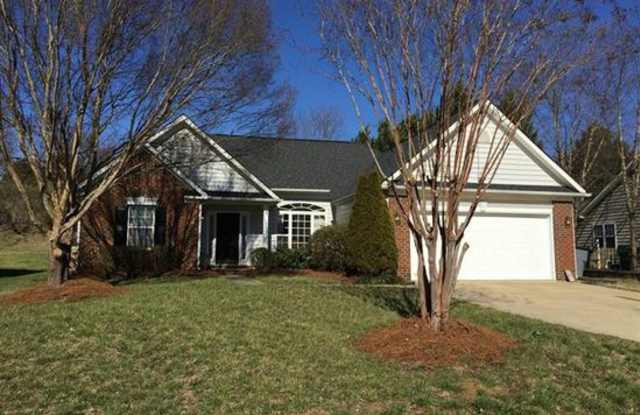 Photo of 12013 Evergreen Hollow Drive