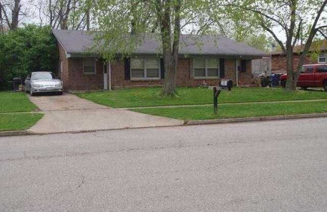 2801 Easthills Drive