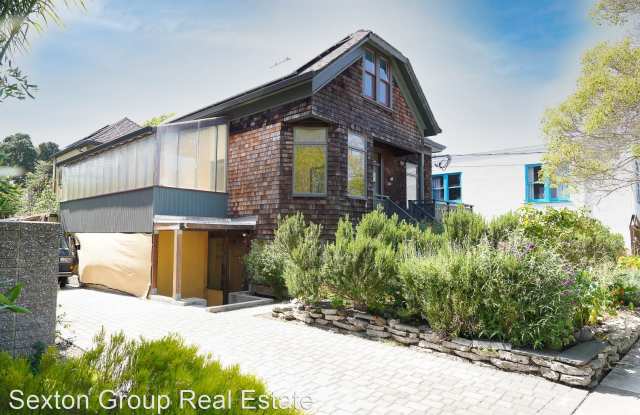 2118 Grant St Lower Unit