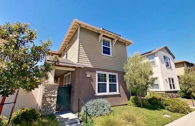 Los Carneros townhouse 3 Bed / 2.5 Bath – Central AC + attached garage! - 6650 Calle Koral, Goleta, CA 93117