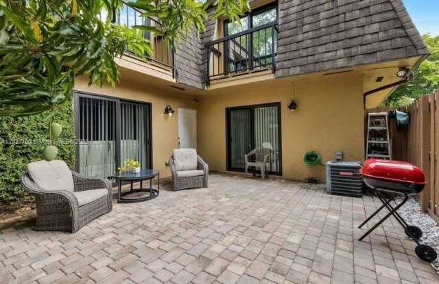 Photo of 14249 SW 94th Cir Ln