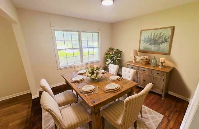 110 North Edgewood Drive