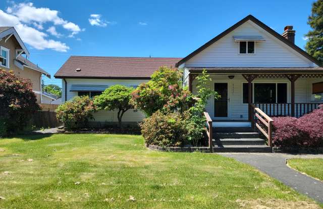 Photo of 4322 Park Ave. S