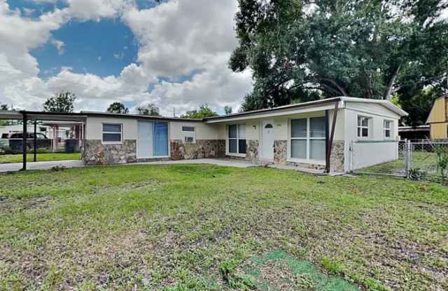 1703 Carnegie Circle