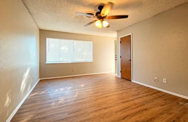 A Charming 2 Bedroom, 1.5 Bath in West Lubbock
