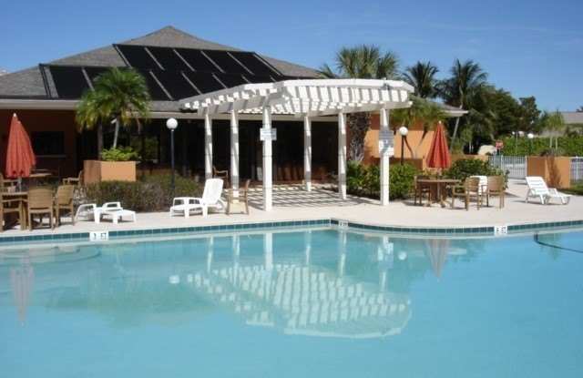 Photo of 1416 SW 50th Street unit: 63