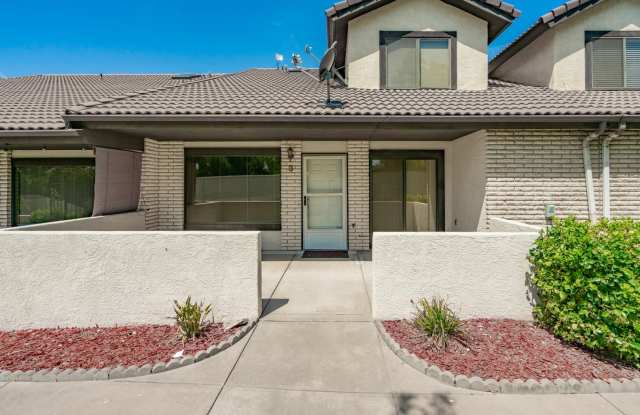 2 Bedroom  2 Bath Available in St. George! - 490 East 700 South, St. George, UT 84770