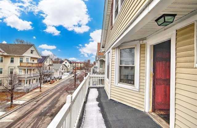 80 Ontario Street unit: 3