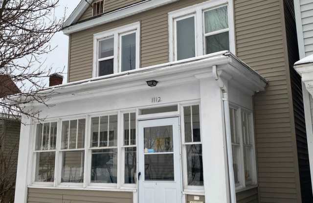 Photo of AVAILABLE JUNE 1ST - Huge 4 Story Hillside Home!