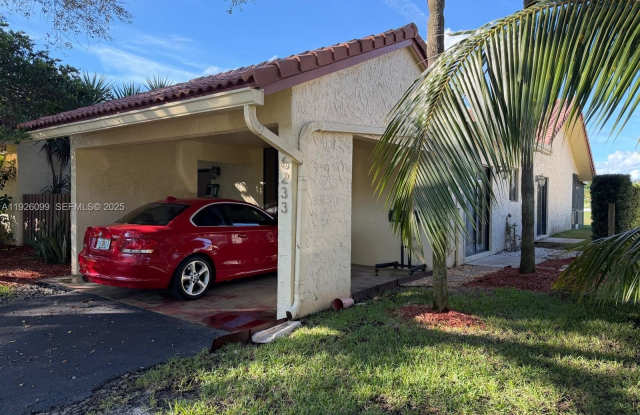 Photo of 16233 Laurel Dr