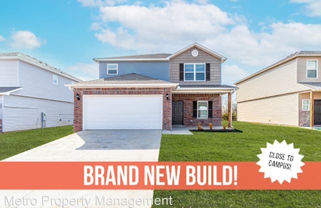 855 E Sparrow Circle - 855 East Sparrow Circle, Fayetteville, AR 72701