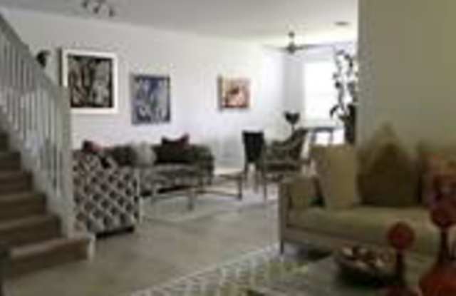 8444 Lake Majesty Lane