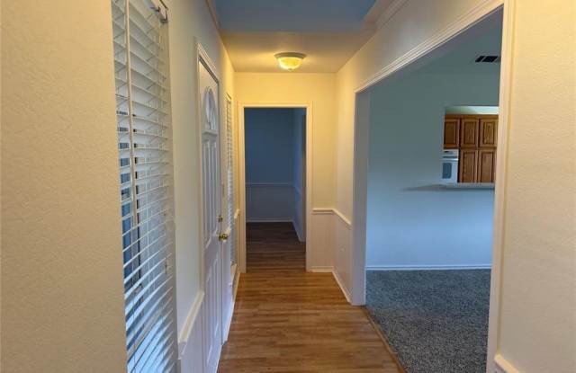 320 S Alabama Street