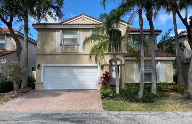 1065 Weeping Willow Way - 1065 Weeping Willow Way, Hollywood, FL 33019