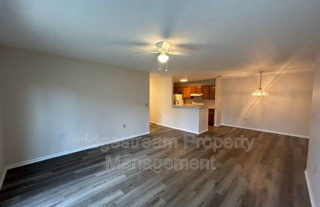 6615 Hedington Square