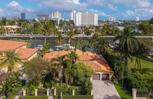 330 Royal Plaza Drive