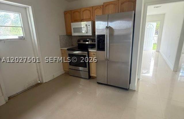 3700 SW 56TH AVE