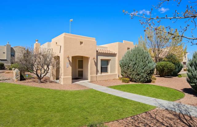 Spacious Home in Del Prado with pool access