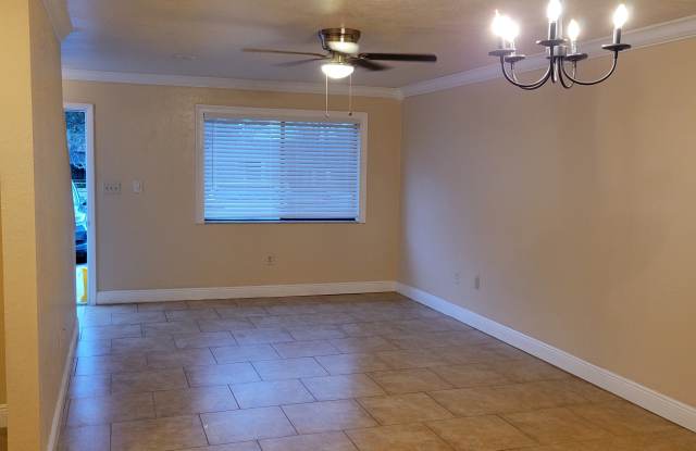 631 Northlake Boulevard