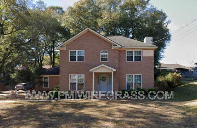 Photo of 110 Chapelwood Drive