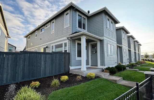 Photo of 4082 Southeast Century Boulevard