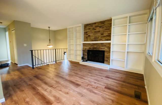 2497 Copper Cliff Trail