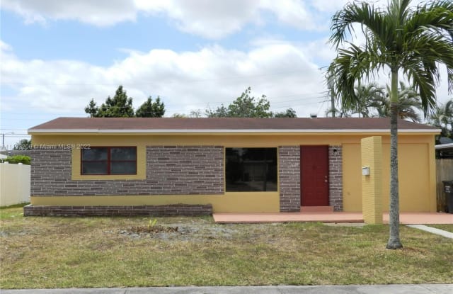 7580 Fillmore St - 7580 Fillmore Street, Hollywood, FL 33024