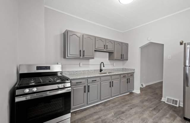 Photo of BEAUTIFULLY RENOVATED 2 BEDROOM GEM!!! OFF STREET PARKING!