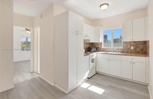 Photo of 711 SW 21st Ave