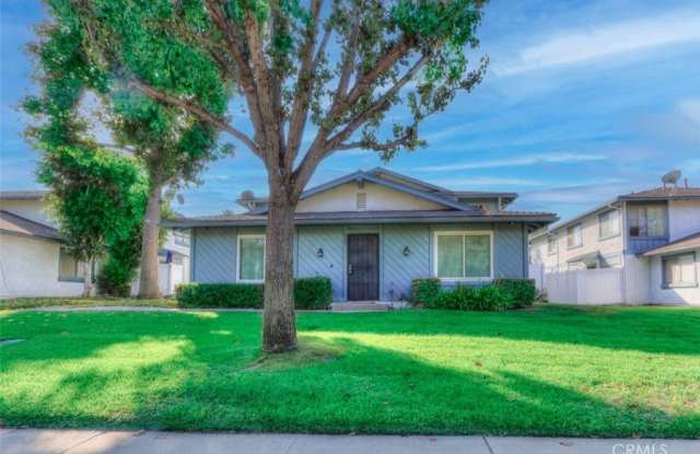 Photo of 872 W Sierra Madre