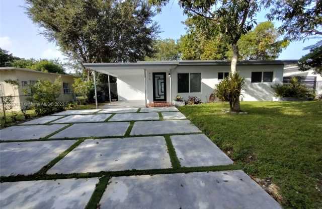 435 NW 127th St - 435 Northwest 127th Street, North Miami, FL 33168