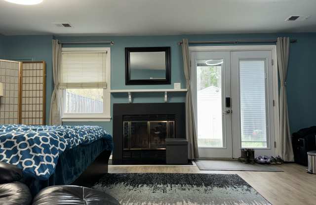 7357 Crestleigh Circle