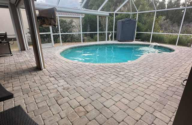 Photo of 8960 Huntington Pointe Drive