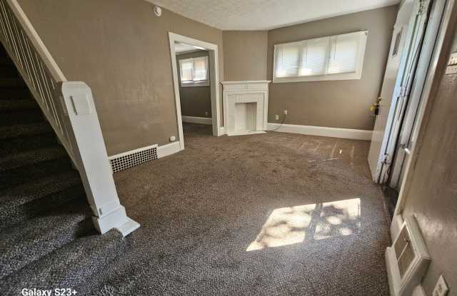 Charming 3 Bedroom, 1 Bath Home for Rent in Akron, Ohio