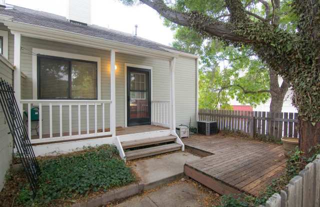 Beautiful 2bd/2ba Townhome in Downtown Louisville!