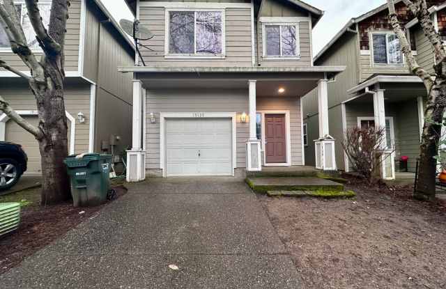 Charming Three-Bedroom Home in the Heart of Aloha!