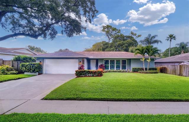 2958 MEADOW WOOD DRIVE