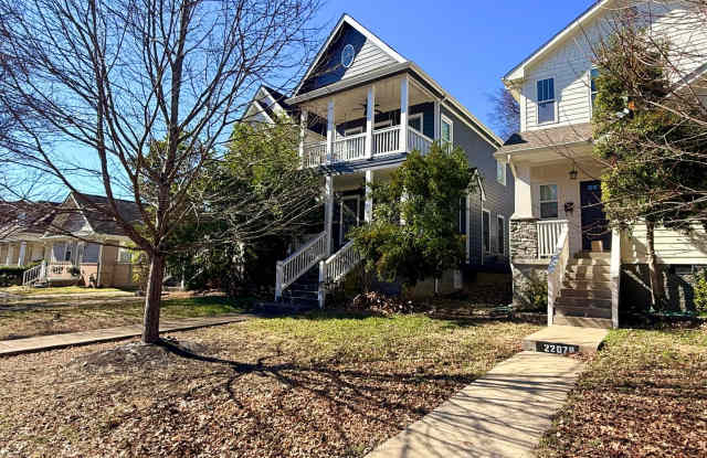 WALK TO 8TH AVE AND 12 SOUTH!  Beautiful 3/2.5 home with garage on 10th Ave S