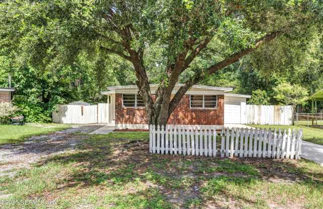 4407 MELVIN Circle E