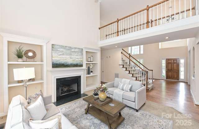 14212 Stewarts Bend Lane