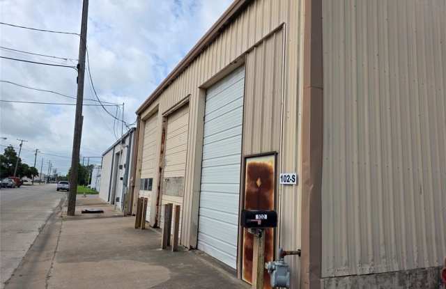 102 S Wilhite Street